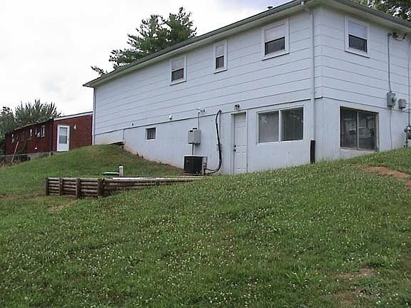 Back of house, Walk out basement