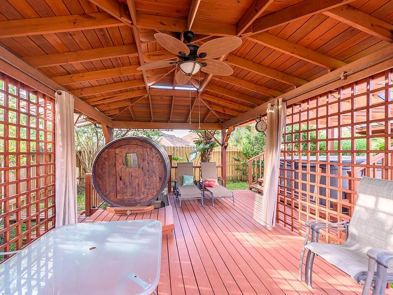 10022 Darrell Springs Ln — Photo 29