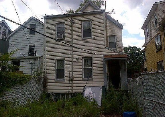 2nd image of 204 N Oraton Pkwy