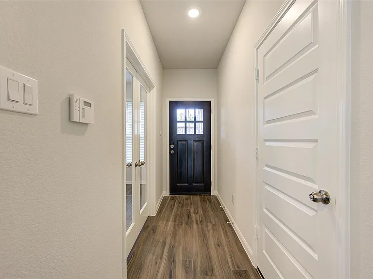 3706 Windswept Dr — Photo 5