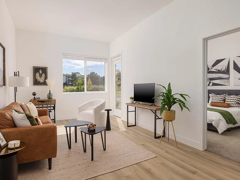 Rendezvous Trail Apartments — Photo 8