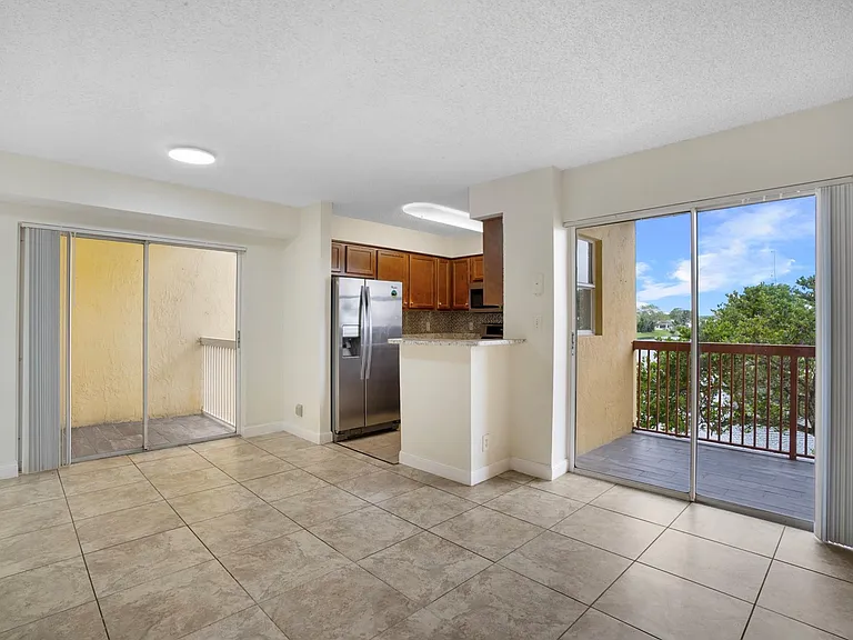 7640 Westwood Dr #411 — Photo 17