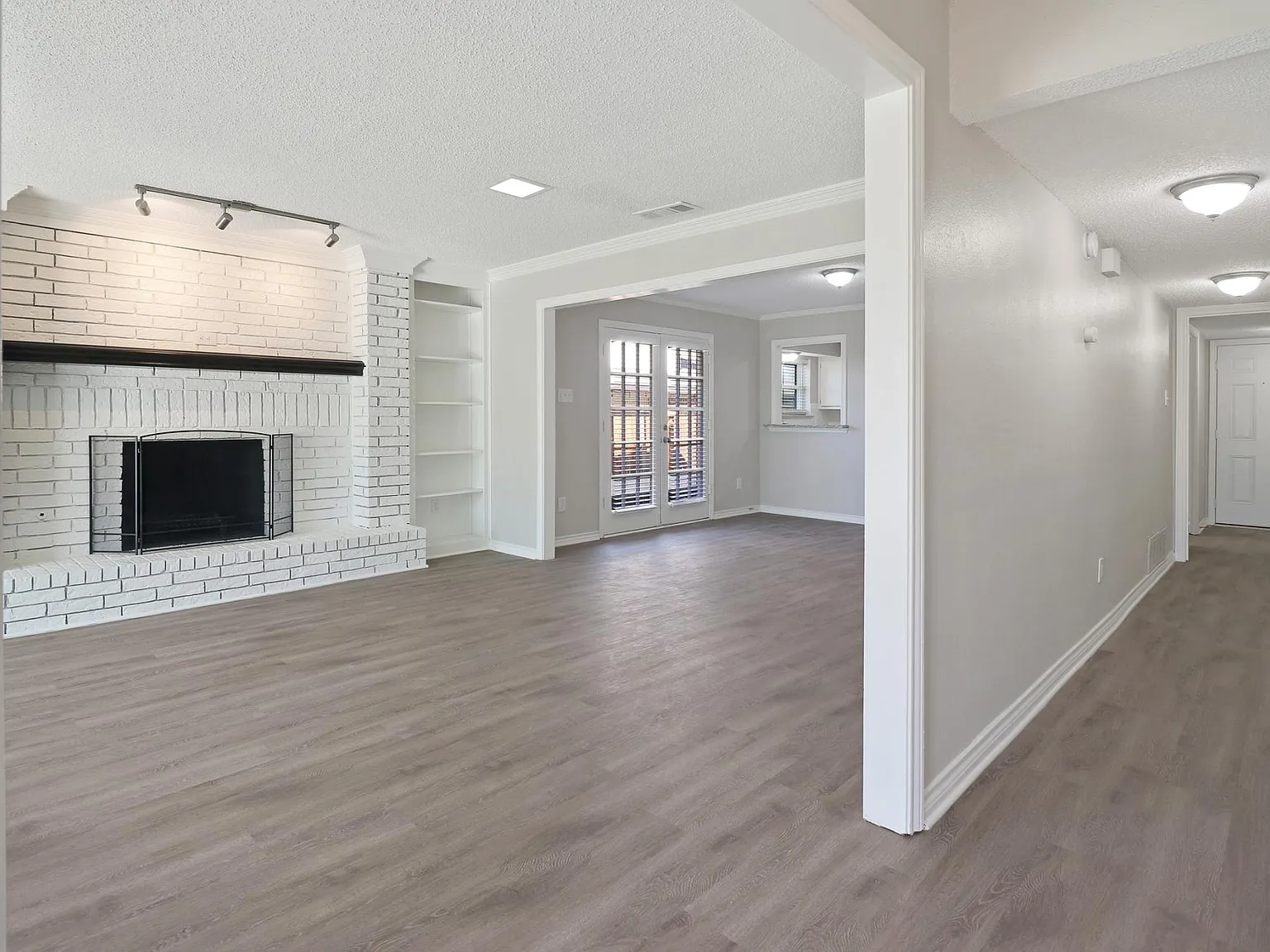 3 bed, 2.5 bath, 1821 sqft, $2,750 — Photo 4