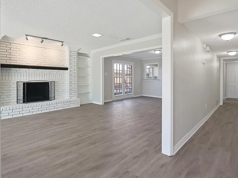 2179 Southern Pl #A — Photo 4