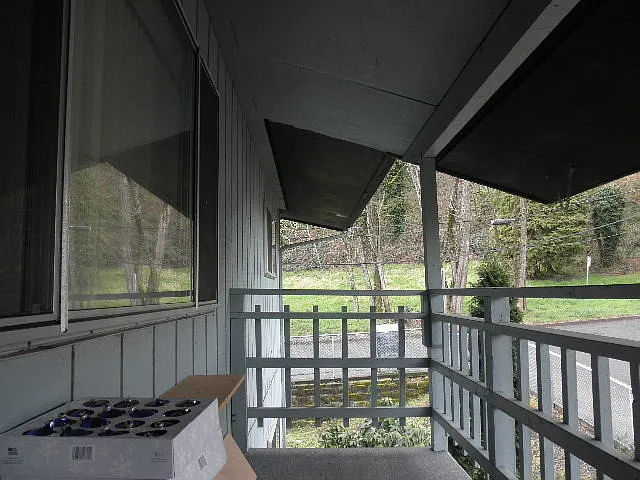 N450-456 — Photo 2