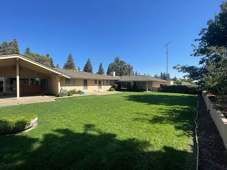 624 N Stearns Rd — Photo 54