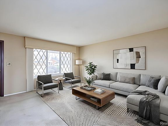 4th image of 5121 McKinley Rd