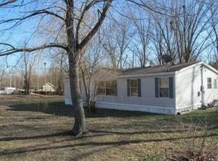 402 3rd St, Staunton, IL 62088