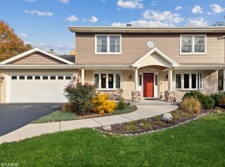 8637 Brookridge Rd, Downers Grove, IL 60516