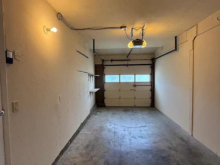 1494 Falcon Ct #2 — Photo 9
