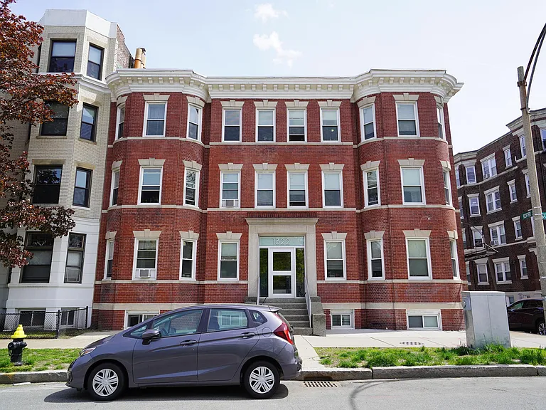1322 Commonwealth Ave #6 — Photo 23