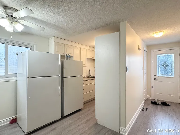 508 Pinetree Cres #508 — Photo 4