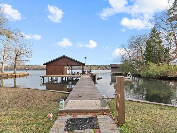3rd image of 486 Rockville Springs Dr