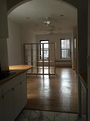 Rented by Chartwell Manhattan Realty | media 36