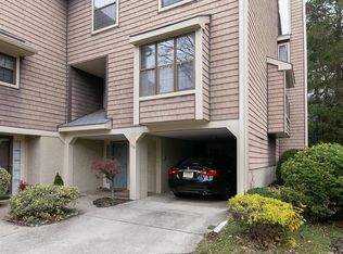 118 Kings Croft, Cherry Hill, NJ 08034