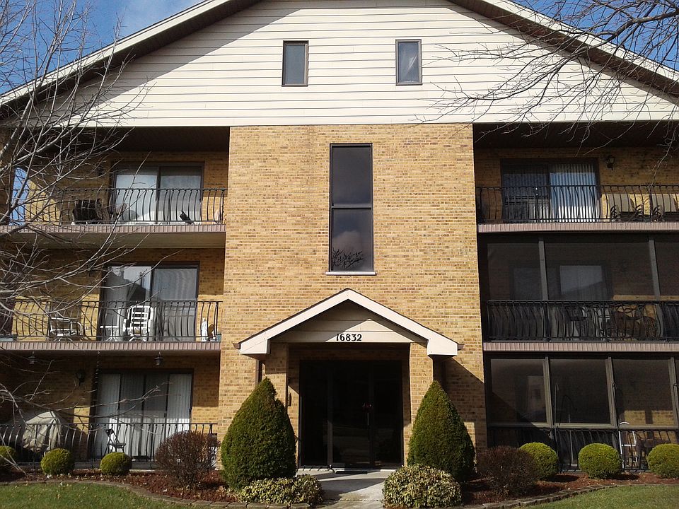 1st image of 16832 81st Ave APT 1N