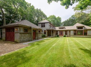 41 Bayes Hill Rd, Oak Bluffs, MA 02557