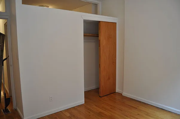 Rented by Sky Management | media 17