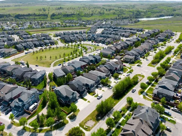 103 Saddlebred Line, Cochrane, AB T4C 3B6