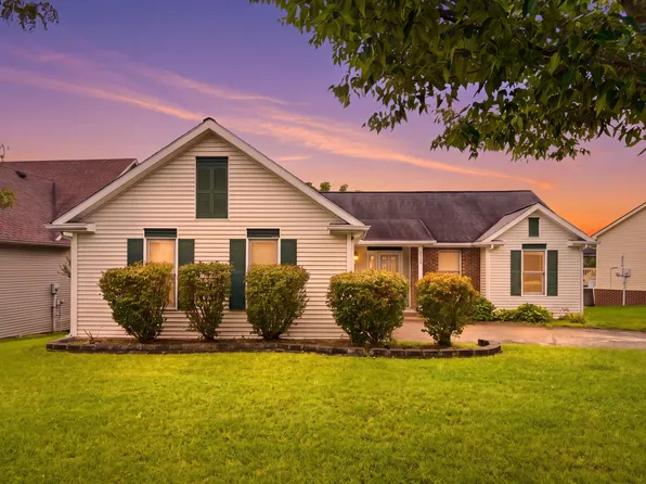 300 Lakeshore Cir, Georgetown, KY 40324