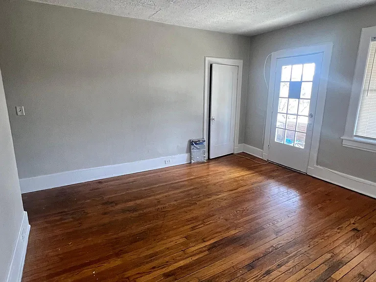 821 Ferdinand Ave SW #4 — Photo 7