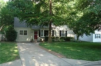 5th image of 4819 Canterbury St