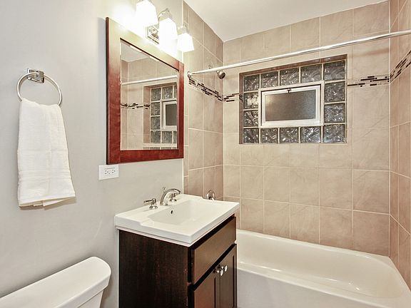 4th image of 8219 S Langley Ave