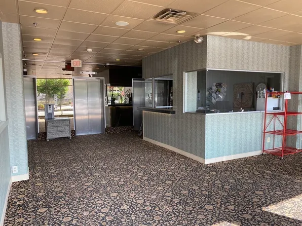 70 Southbridge St Room 812, Worcester, MA 01608