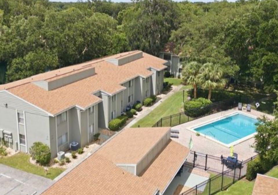 1st image of 304 Palm Coast Pkwy NE