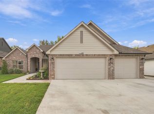 803 E Jacksonville St, Broken Arrow, OK 74012