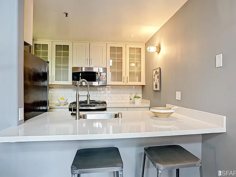 469 Clementina St #7 — Photo 5