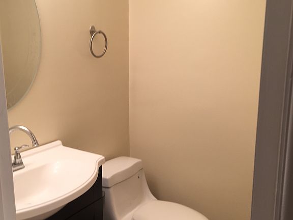 5th image of 18437 Stone Hollow Dr