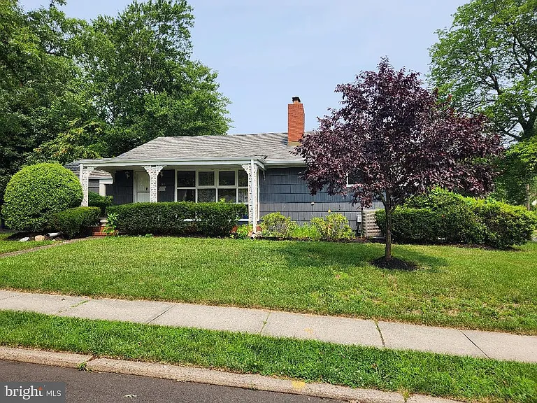 125 Lakedale Dr — Photo 3