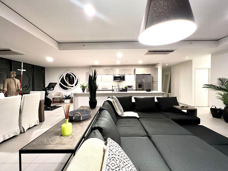 2nd image of 1511 Avenue Ponce De Gln #1052