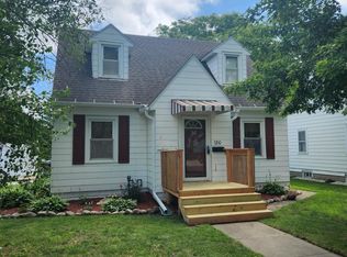 1210 10th St NW, Austin, MN 55912