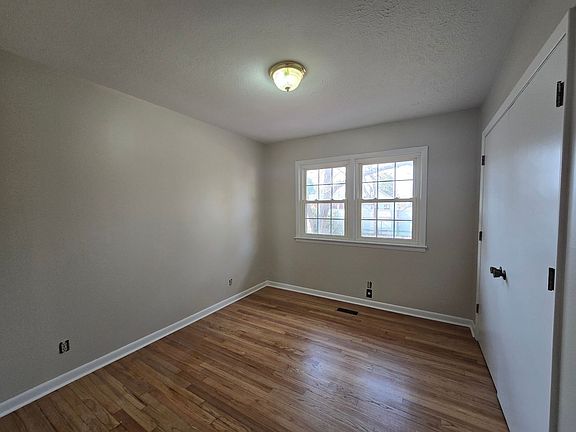 4th image of 5426 Silver Pine Ct