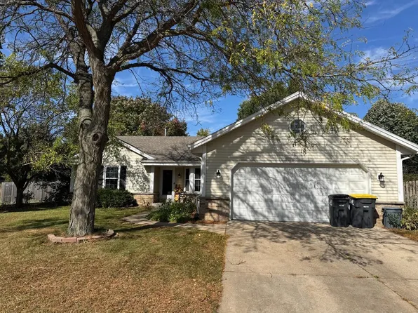 1936 Cliff Alex COURT NORTH North, Waukesha, WI 53189