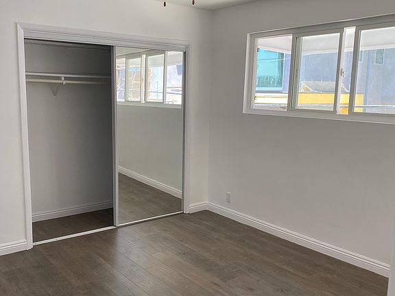 2nd image of 1017 N Genesee Ave APT 10