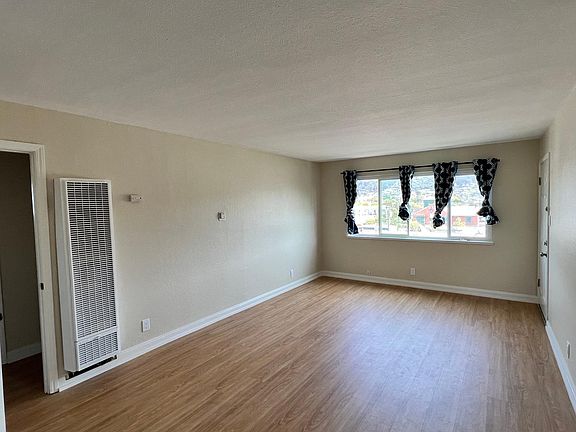 4th image of 6010 Wenk Ave APT 3