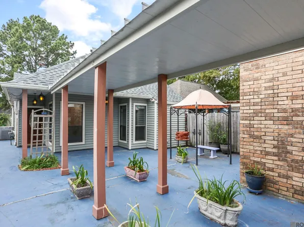 6032 Fort Clarke Dr S, Baton Rouge, LA 70817