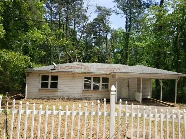 3002 Roberts Ct, Pineville, LA 71360