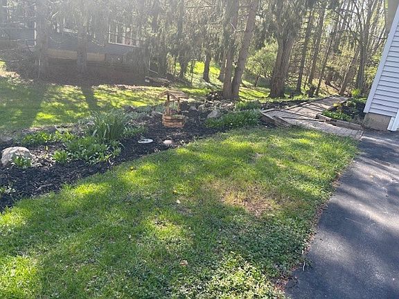 5th image of 11 Shadowmoor Dr