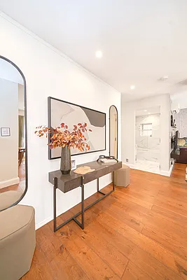 Rented by Compass | media 10