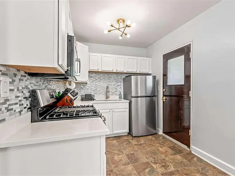 1780 John Calvin Ave #R — Photo 4