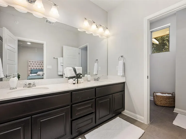 13800 Lyndhurst St #222 — Photo 21