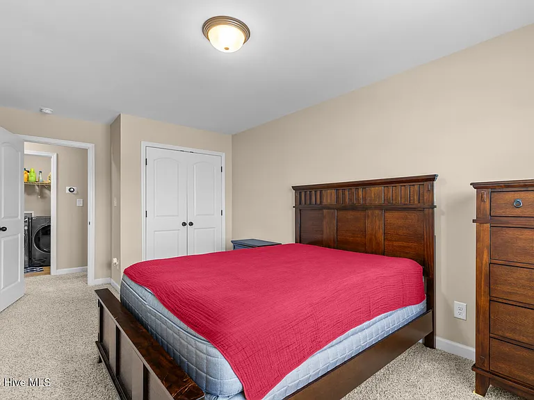 260 Breakwater Dr — Photo 22
