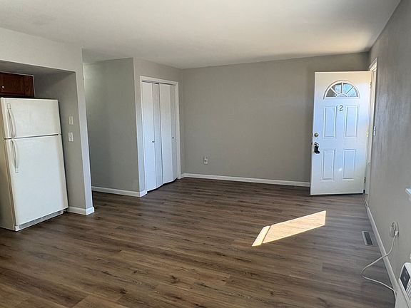 3rd image of 200 Cypress St #5