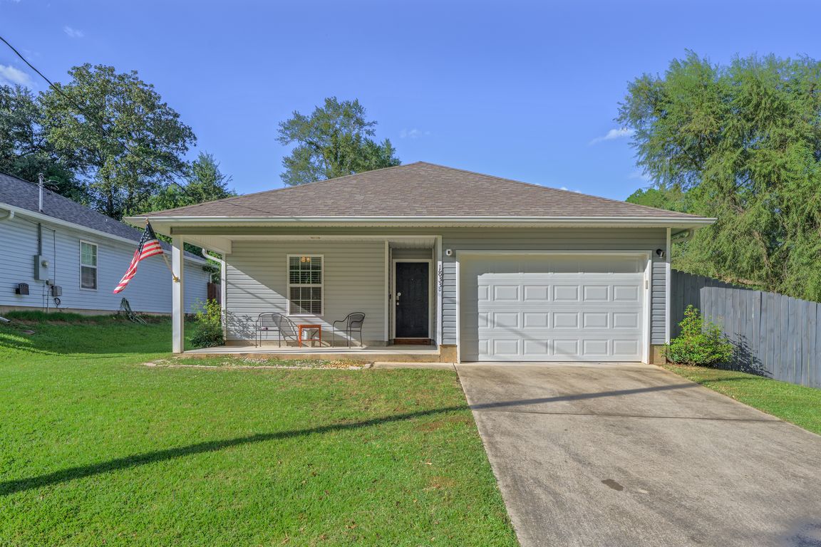 1833 Gainer Ave-Baker-1