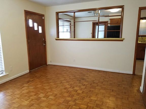 5th image of 8720 Skyview Dr