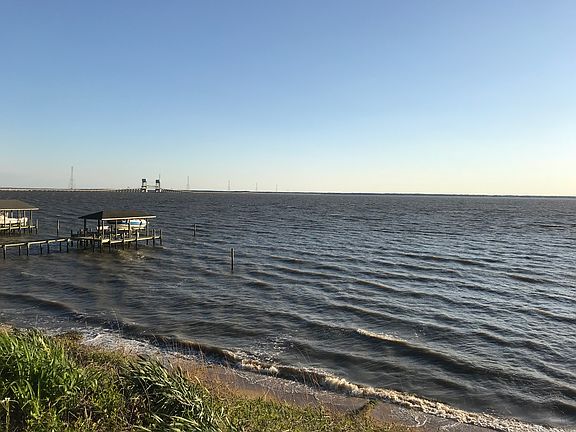 Walk to James River! 